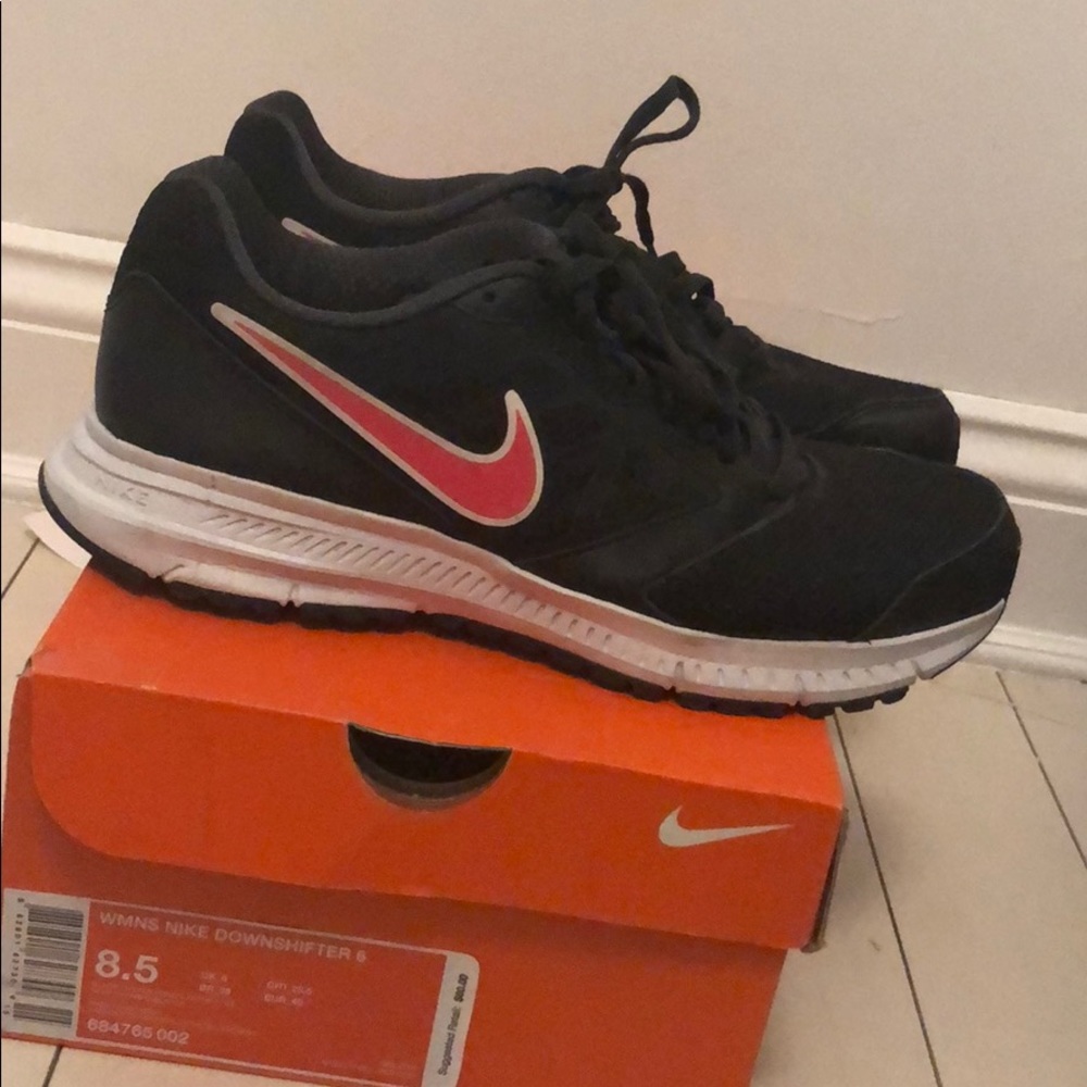 Nike sneakers like new